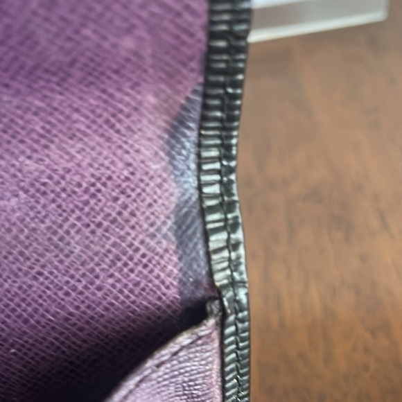 *FREE SHIPPING* Louis Vuitton Epi Sarah Wallet *Professionally Repainted* - Picture 7 of 14